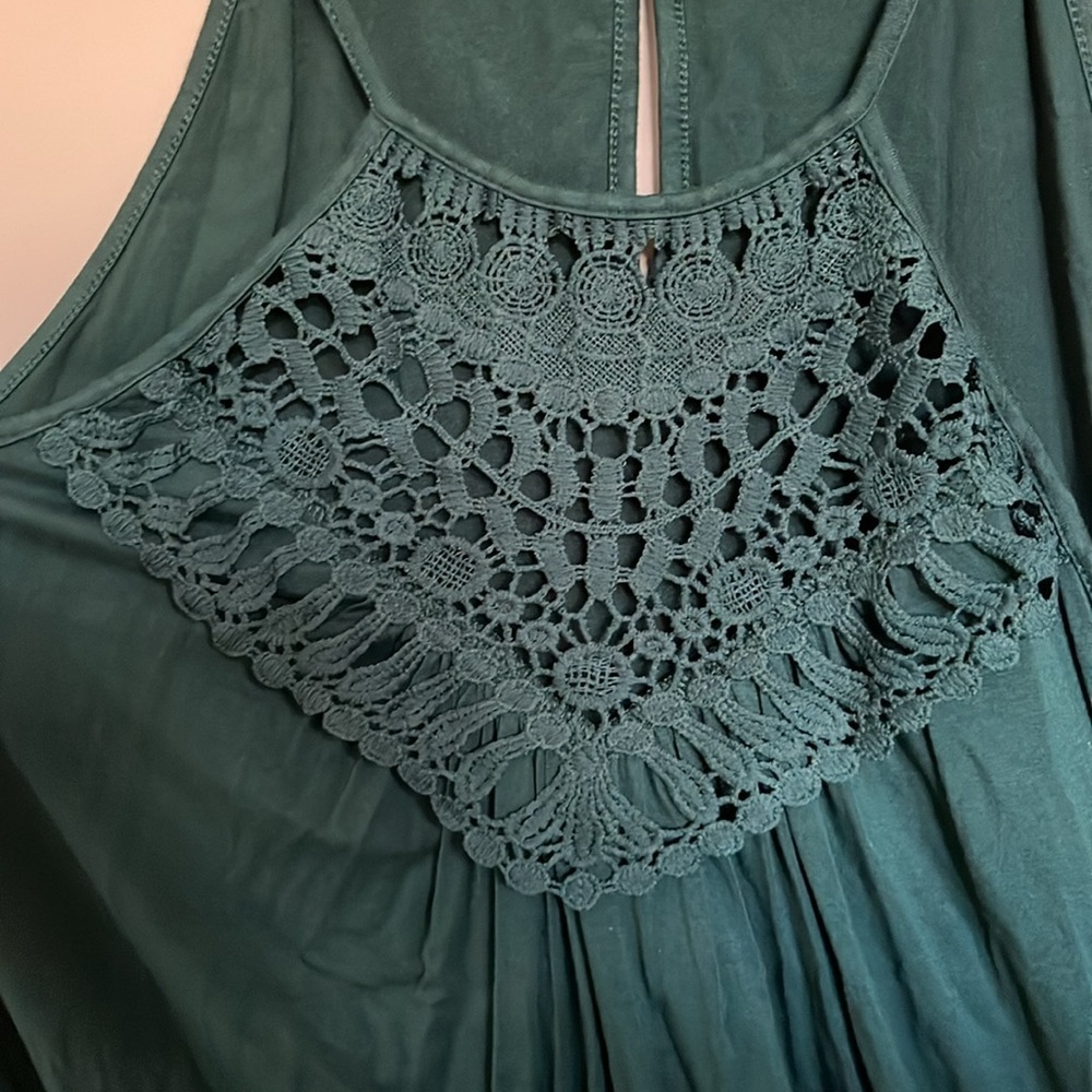 EUC BLUETIME XXL Green Tunic Length High Neck Tank w/crochet Neckline - Picture 2 of 5